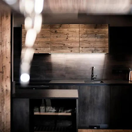 Lamonte Luxury * 基茨比厄尔