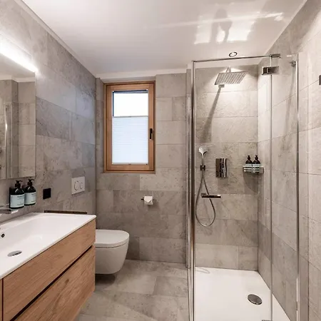 Lamonte Luxury Apartment